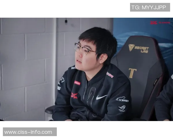 JDG战队在世界冠军杯积分榜上以65分稳居第一名展现强大实力 JDG战队在世界冠军杯积分榜上以65分稳居第一名展现强大实力